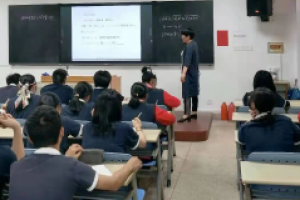 方格外國語學校高中部教研活動---------張賽飛老師