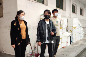 暖心！愛心家長捐贈防疫物資助力我?？箵粢咔?>
                                            </div>
                                                                                <div   id=